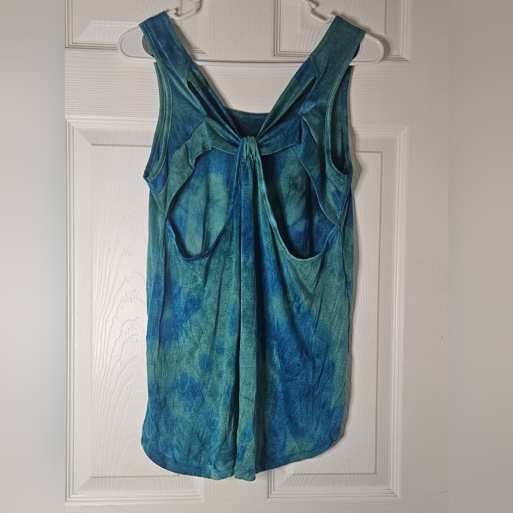 JJ Basics High-Low Tank Top - Picture 2 of 4
